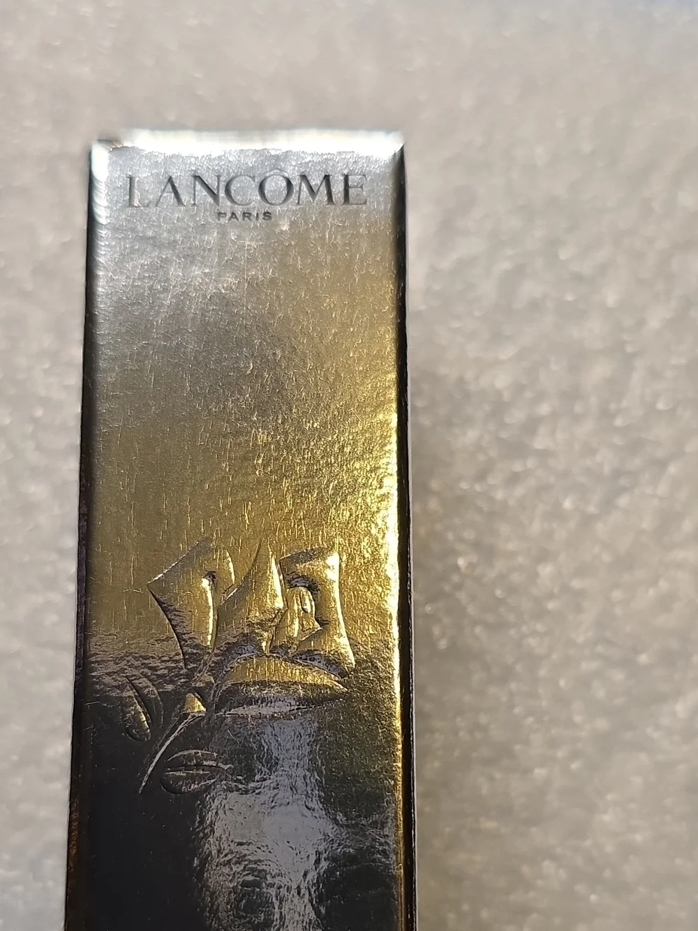L'Absolu Lacquer Liquid Lipstick — Rose Fugace (Red-Pink)